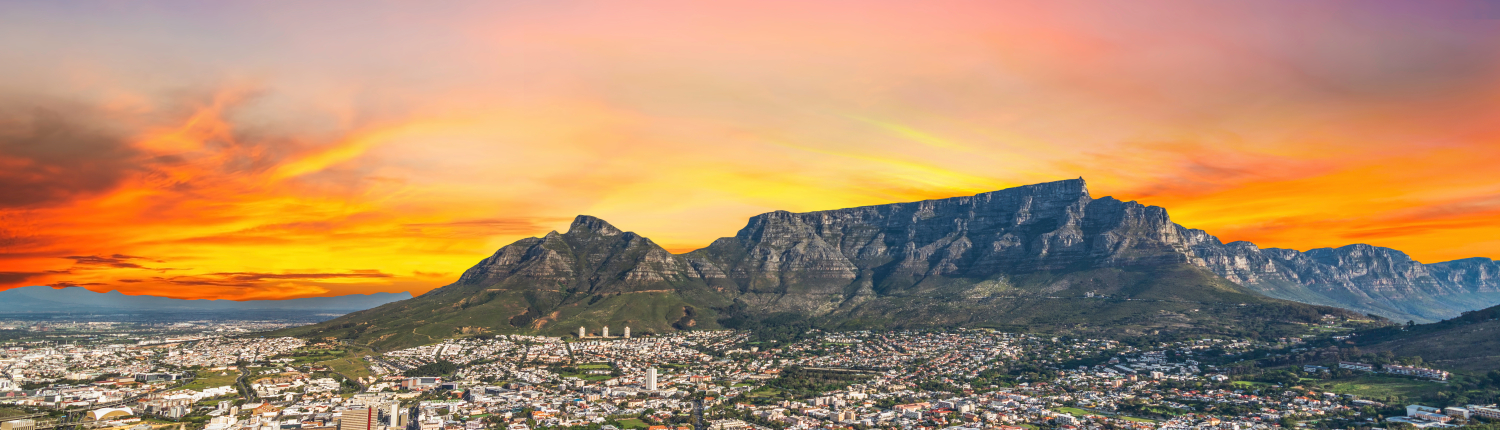 Cape Town city and Table Mountain with a beautiful twilight in W